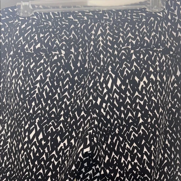 Black and White Patterned Pants - Picture 6 of 7